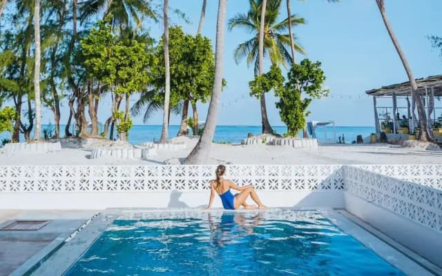 Orient Beach Hotel