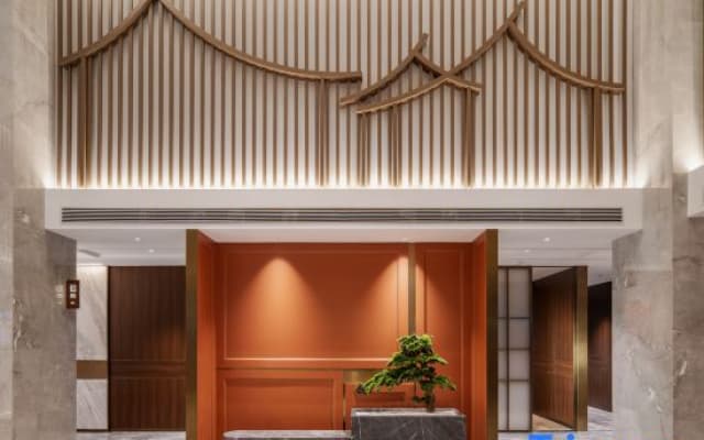 New Century Mingting Hotel (Shangrao Wuyuan County Center Cultural Square Branch)