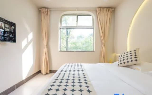 Qiyu Caoyuan Family Hotel
