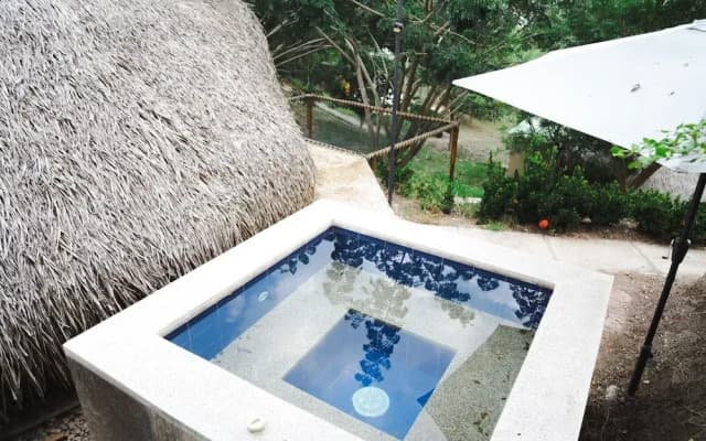 Mangoo Glamping
