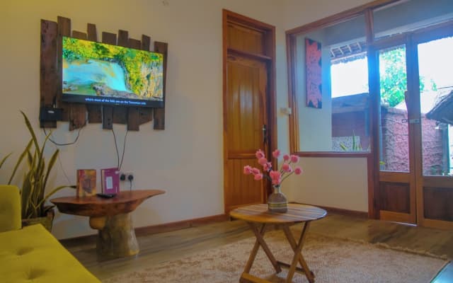 Apao Village & Resort Lodge