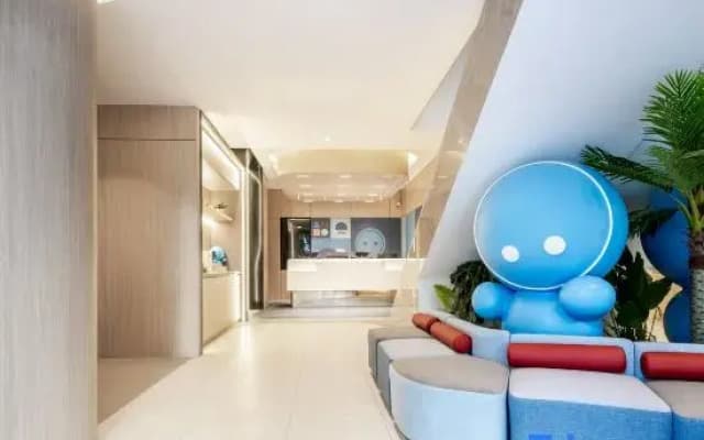 Home Inn NEO (Suzhou Yinshan Lake Guoyuan Road Metro Station)
