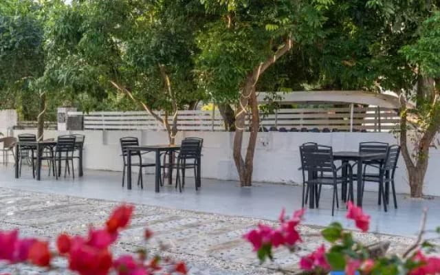 Moyan Light Luxury Sea View Audio-Visual Homestay