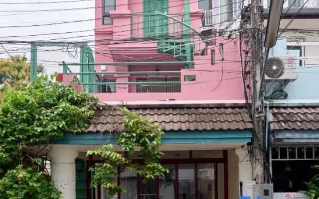 Emily Home 3BR Old Town Chiang Mai by Beginning With