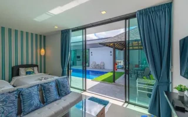 Lespalm Resort by Vacayandco