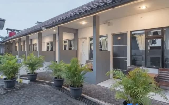 Hotel Pondok Dewi