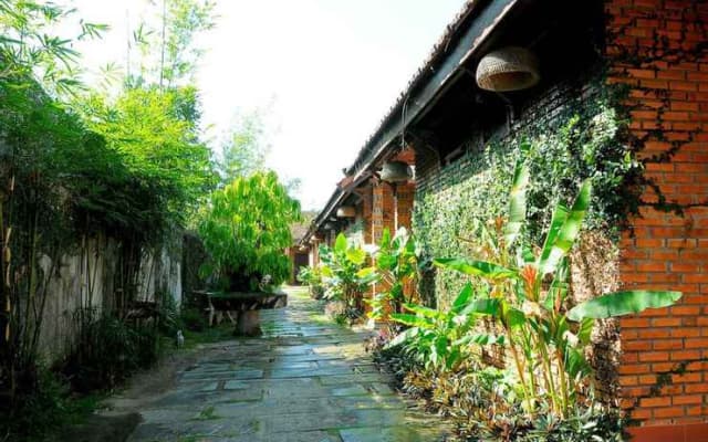 Green hotel