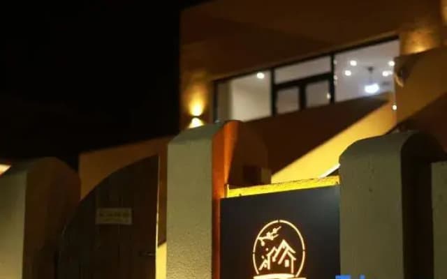 Waterfront Villa Private Tang Homestay (Beijing Badu Heling Branch)