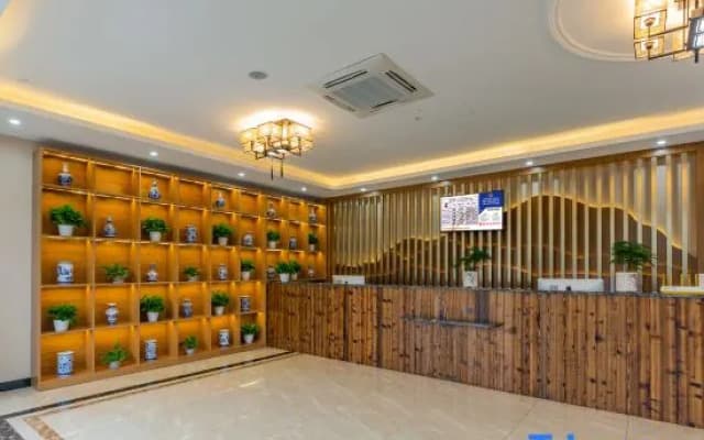 Jinhaoman International Hotel (Haining Zhejiang University International Campus)