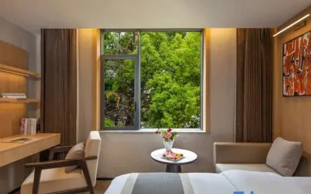 Lanyue Hotel