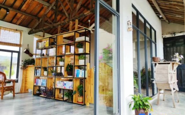 Yuexi Bieyuan Luxury Lodge (Wuhu)