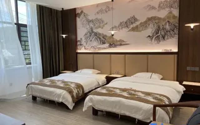 Xiangwei Chalv Hotel