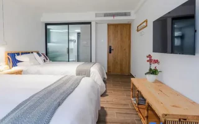 Anji Huating Bieyuan Homestay
