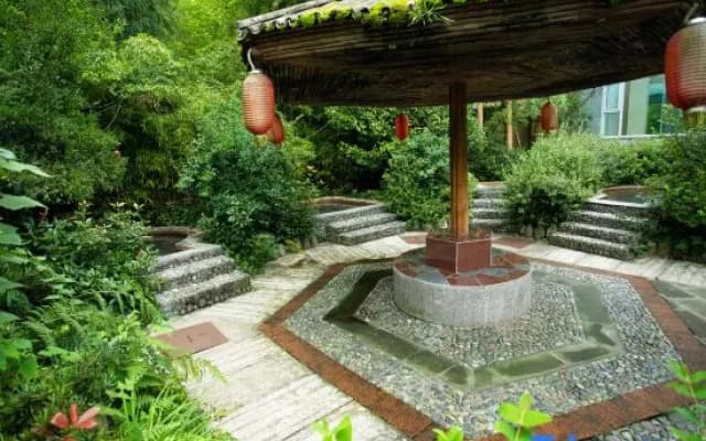 Hongya Qiliping Huasheng Hot Spring Hotel (Zero km)
