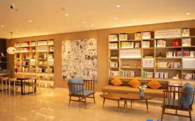 HanTing Hotel (Tangshan Yutian Yahongqiao)