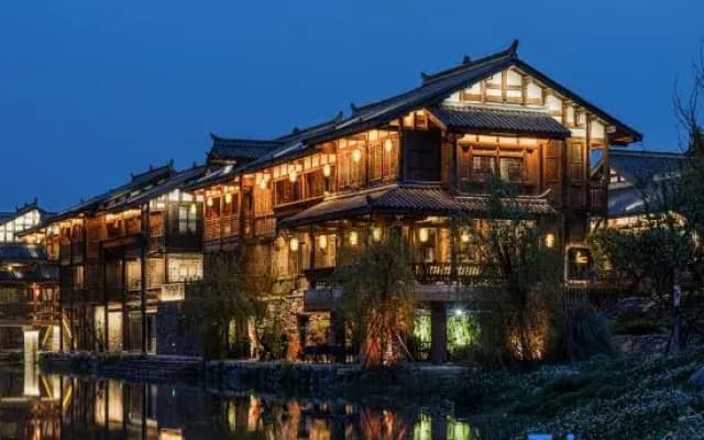 Lizhuang Moonlight Field Xinghexing Art-themed Homestay