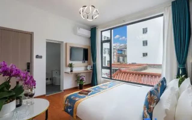 Yuyaxuan Light Luxury Boutique Stay (The Old Town of Lijiang)