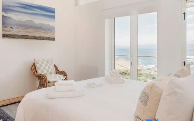 Xairu: 3 bedroom seaside gem on Walker Bay