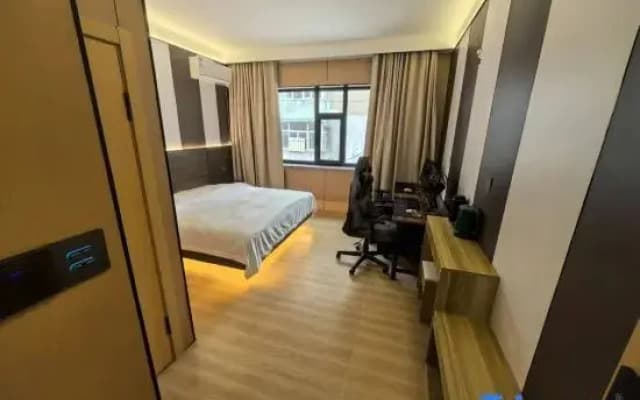 Mr. Banshi Hotel (Fularji)