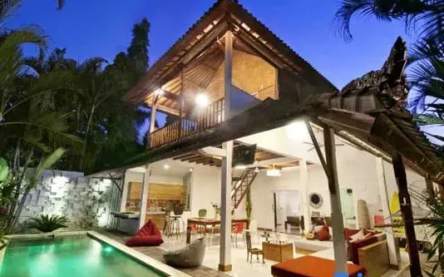 3BR Villa Hari - Minggu Villas Seminyak