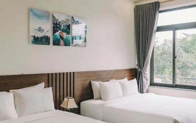 Tam Coc Harbor View Hotel & Travel