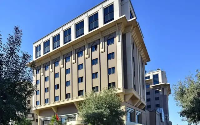 Tugcan Hotel