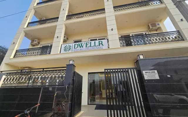 Dwellr Luxury Stays
