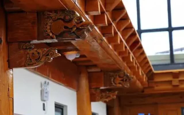 Zhuomei SERENE WARM HAVEN: Cloud & Snow Oxygen Guesthouse (Dukezong Ancient City)