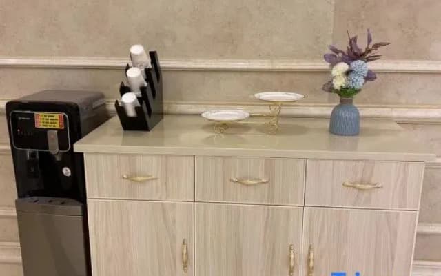 Vienna Hotel (Biyan Avenue, Yingshan Hot Spring Town)