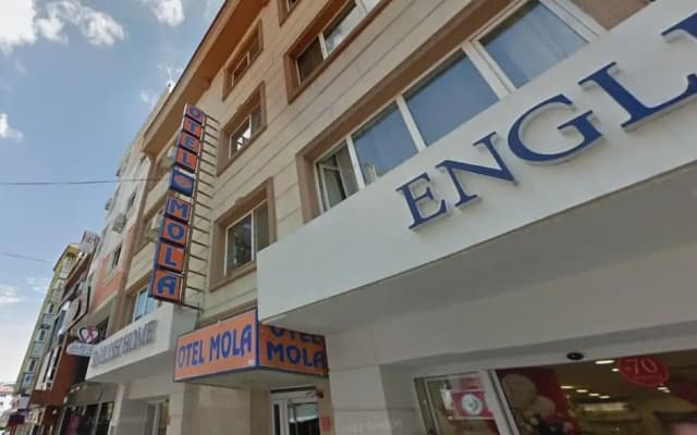 Mola Otel