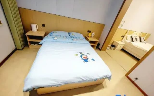 Xinyue Homestay (Wansui Mountain Wuxia City)