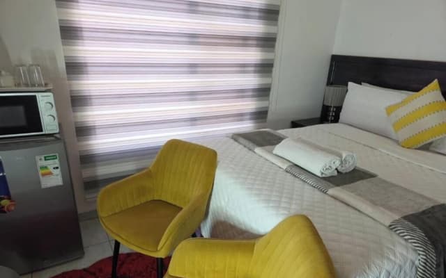 DreamWest Living Guesthouse