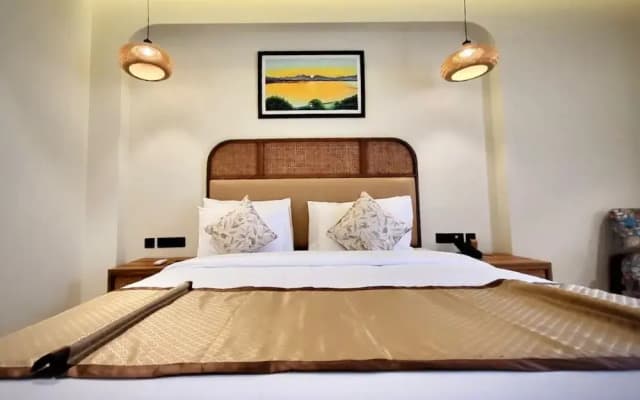 ARK Lake Resort