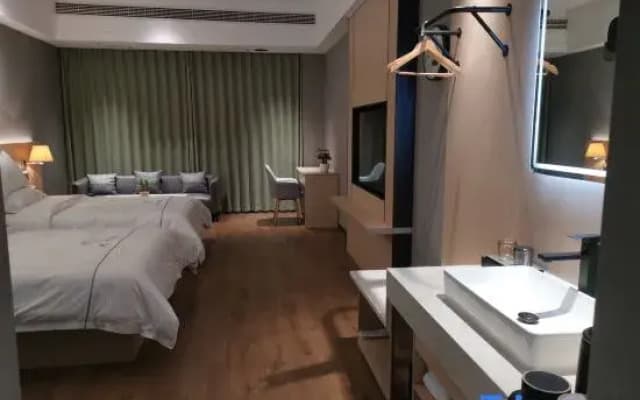 Yuefeishang Smart Homestay (International Convention and Exhibition Center)