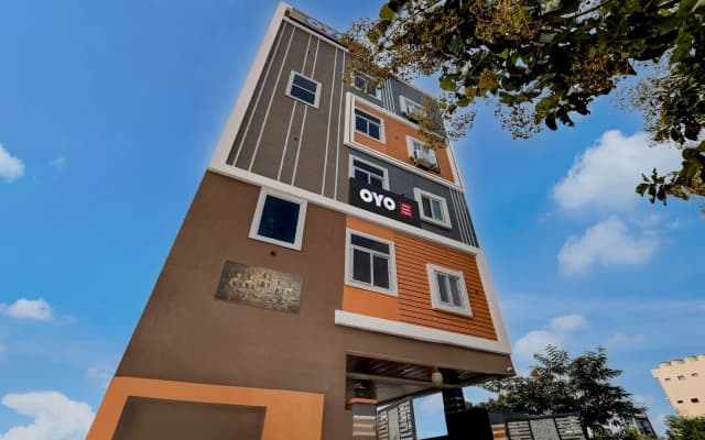 Hotel O by OYO Laxmi Grand