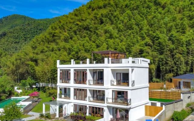 Yao • 20m Starry Sky Pool Wilderness Villa