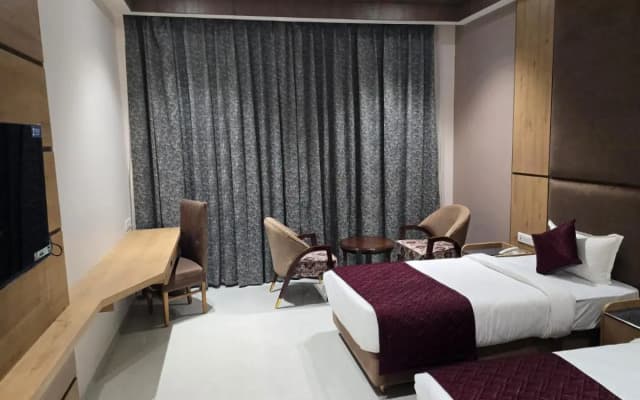 Nirvana Grand Hotel & Resort