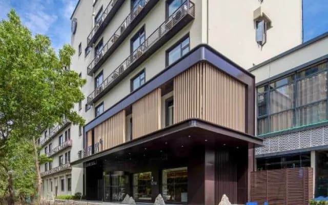 JI Hotel (Nanjing Longjiang Xin Chengshi Guangchang)