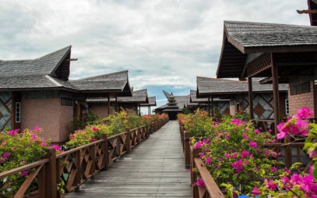 Mabul Water Bungalows