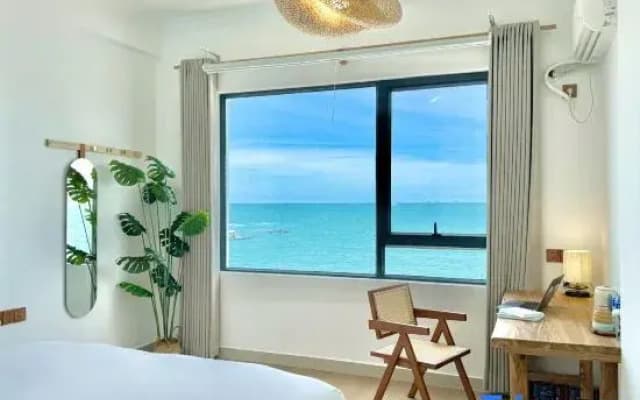 Shanwei Store Sea View Inn