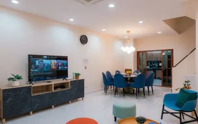 Exclusive Sukhumvit Residence / 3 Min BTS / Thonglor / 20 Guests