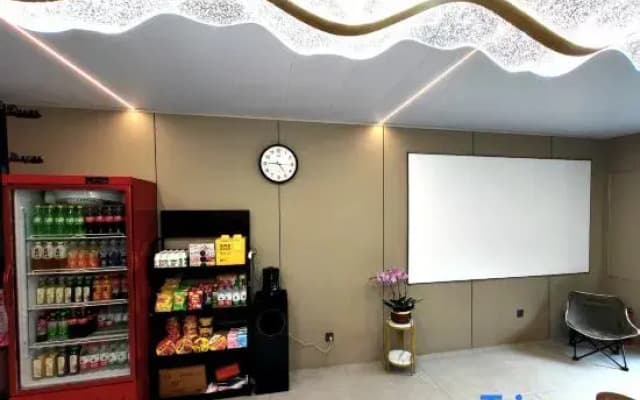 Shiyoubajiu Homestay