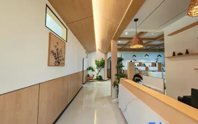 Tengchong Feather Lodge Inn