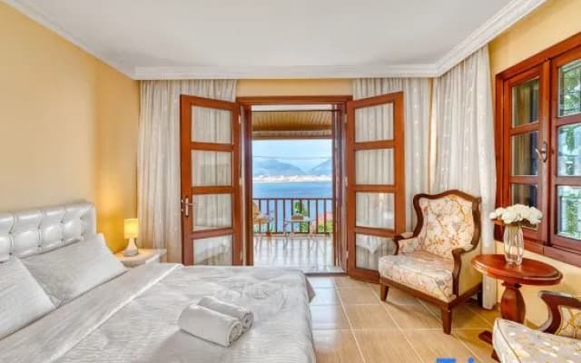 Two Seas Castle Villa-180° Mediterranean Sea View