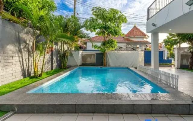 Thai Home Villas 5BR in Patamnak City