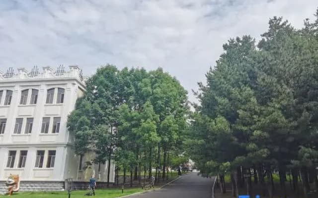 Yichun Lindu Hotel