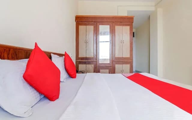 Hotel Modgil by OYO Rooms