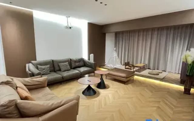 Xinian Homestay (Gucheng Xiaohuo Train)