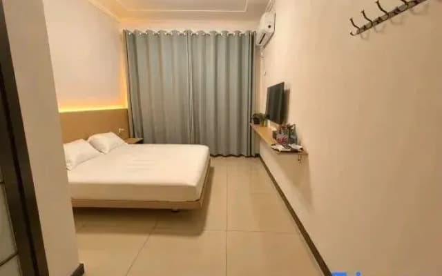 Xinhe Courtyard Homestay (Wansui Mountain Wuxia City)