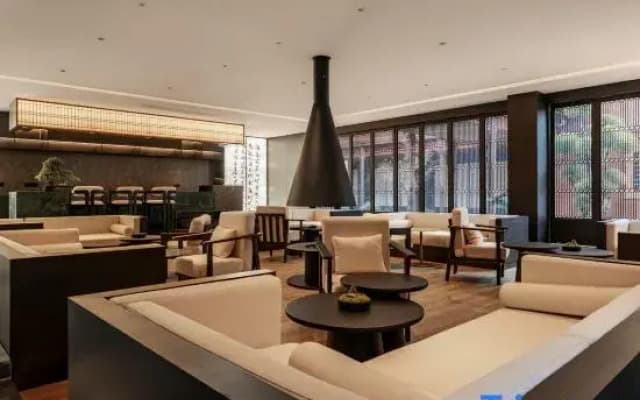 Jingcadia Hotel (Shaoxing Shangyu Cao'e Li･Shisan Nong)